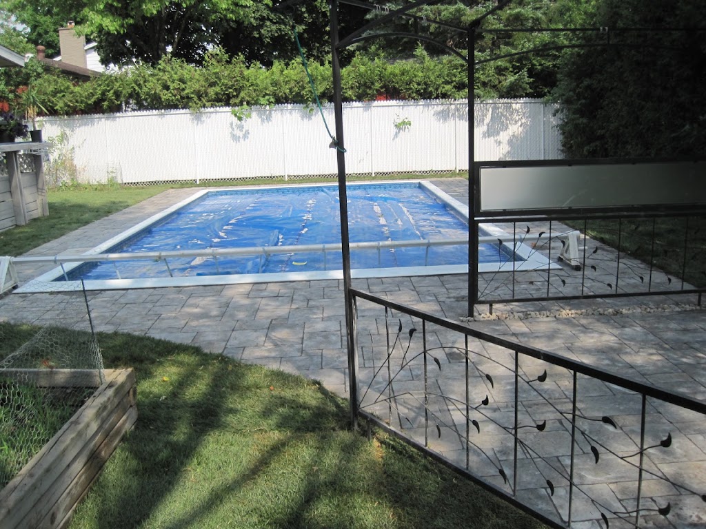 Pada Landscaping | 25 Warbonnet Dr, Nepean, ON K2E 5L9, Canada | Phone: (613) 899-9548