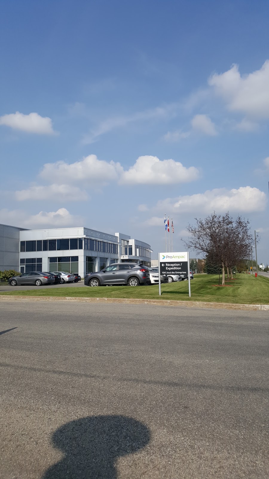 ProAmpac | 1041 Boulevard des Entreprises, Terrebonne, QC J6Y 1V2, Canada | Phone: (450) 628-4288