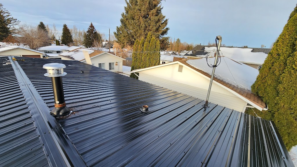 Roofed In LTD. | 5826 41 St Crescent, Red Deer, AB T4N 1B6, Canada | Phone: (403) 321-5742