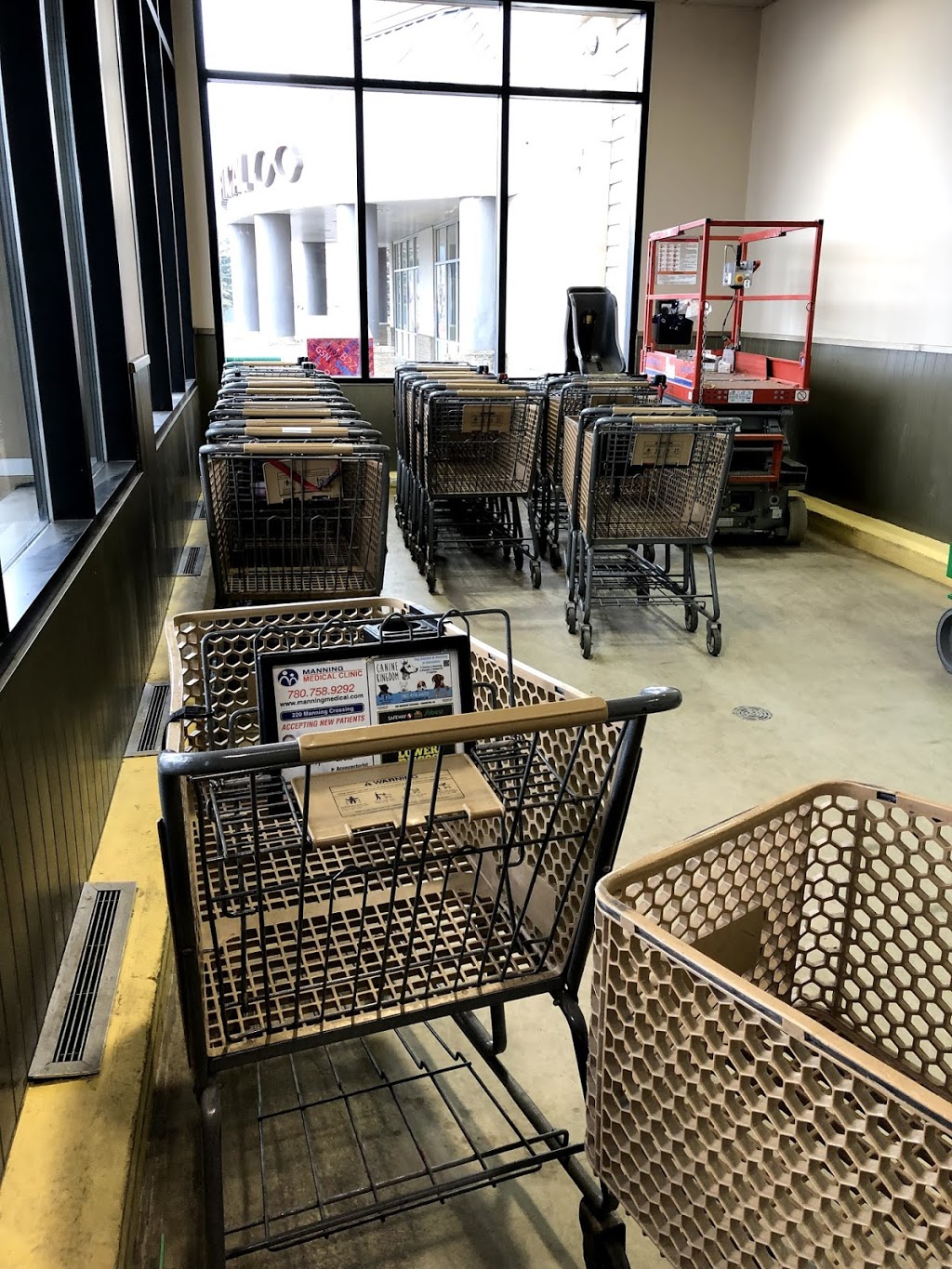 Safeway Manning Crossing | 500 Manning Crossing NW, Edmonton, AB T5A 5A1, Canada | Phone: (780) 475-2896