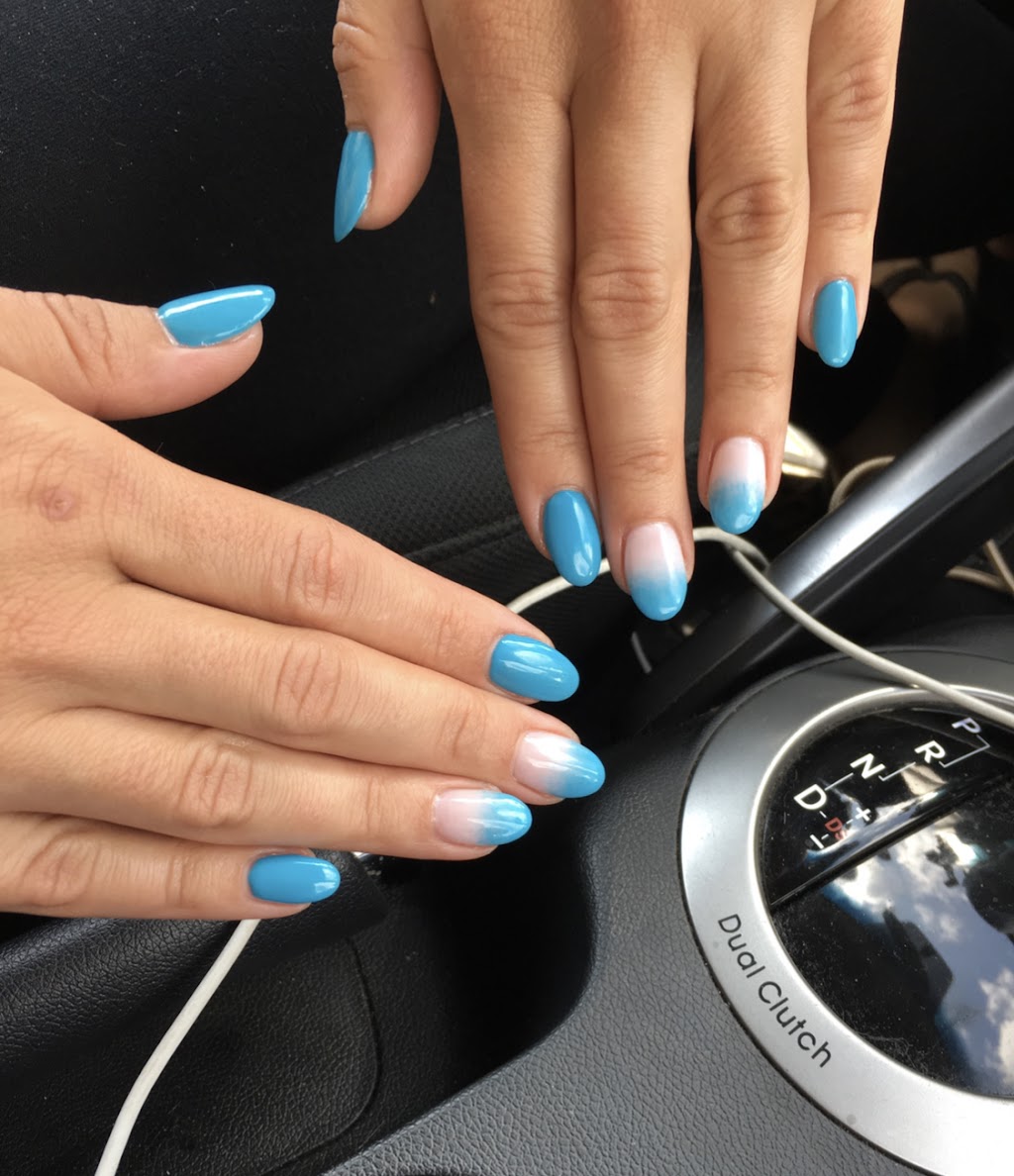 Fanny Nails | 13321 Yonge St, Richmond Hill, ON L4E 0K5, Canada | Phone: (905) 773-3899