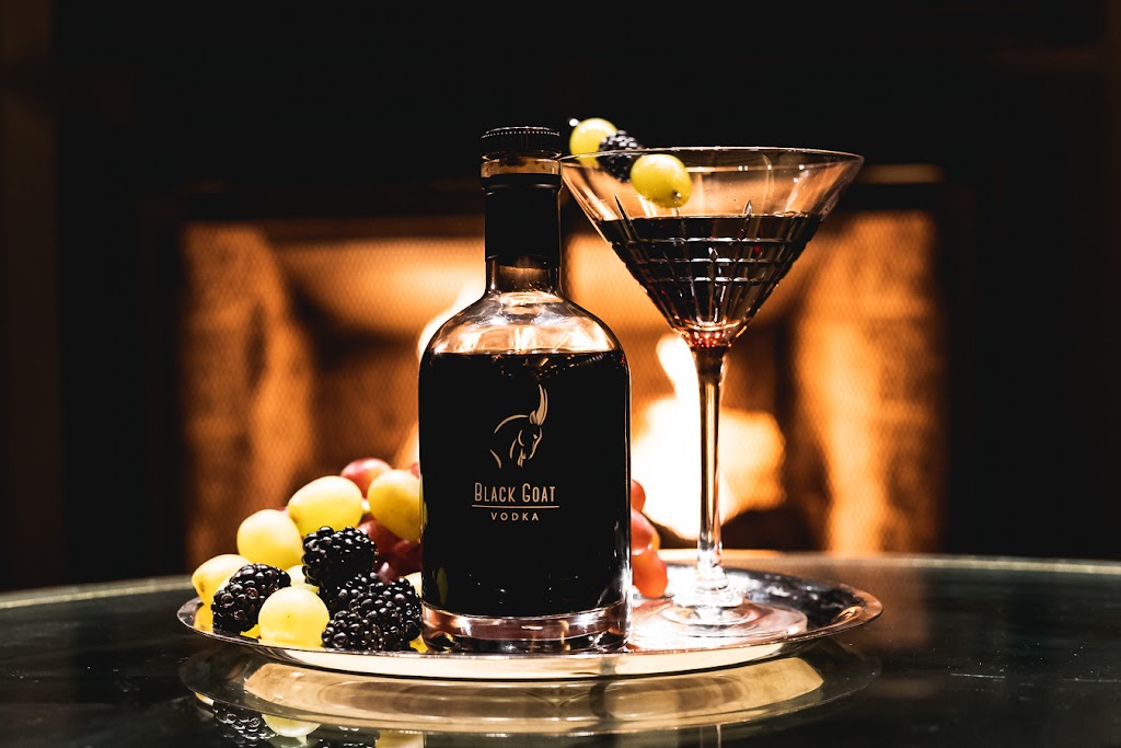 Divas Cocktail Bar | 300 Mountain Ave, Banff, AB T1L 1J2, Canada | Phone: (403) 762-3356
