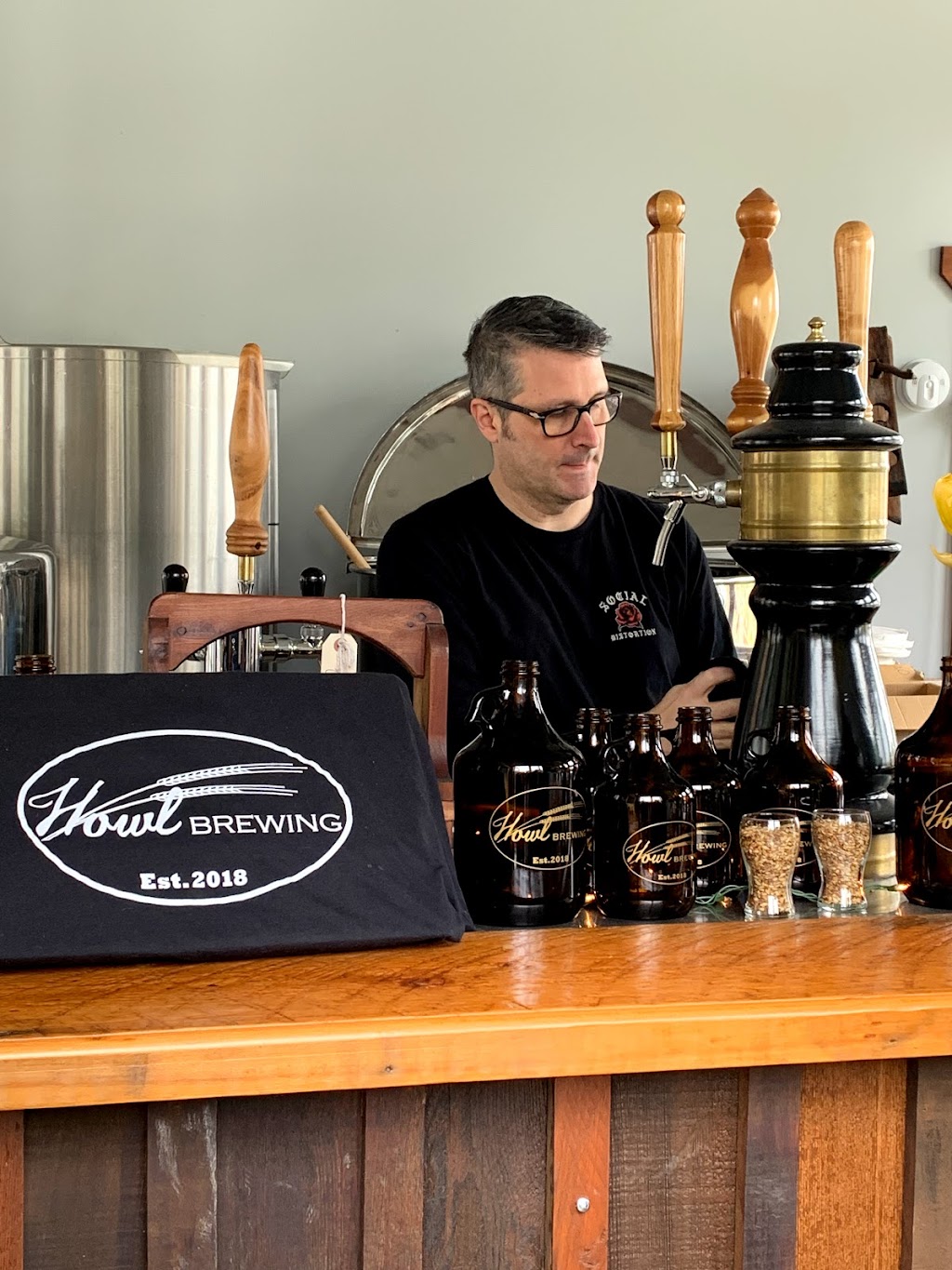 Howl Brewing | 1780 Mills Rd, North Saanich, BC V8L 5S9, Canada | Phone: (778) 977-4695