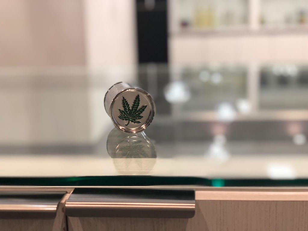 Cannabis House | 6560 170 Ave NW, Edmonton, AB T5Y 3X6, Canada | Phone: (780) 757-1174