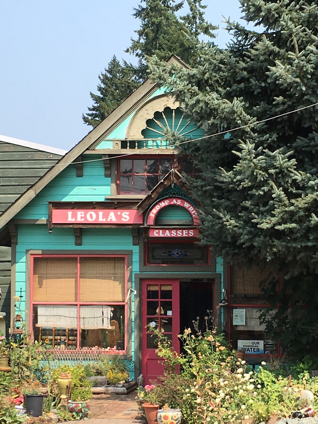 Leolas Studio | British Columbia V9L 6L2, Canada | Phone: (250) 701-7340