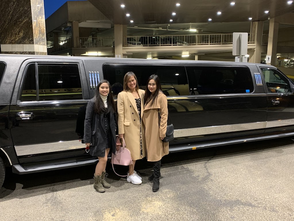 First Class Limousine | 163075 Terrell Cres, Edmonton, AB T6R 3V5, Canada | Phone: (780) 964-3888