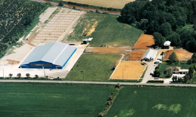 Riverside Equestrian Centre Inc | 13751 Garden City Rd, Richmond, BC V7A 2S5, Canada | Phone: (604) 271-4186