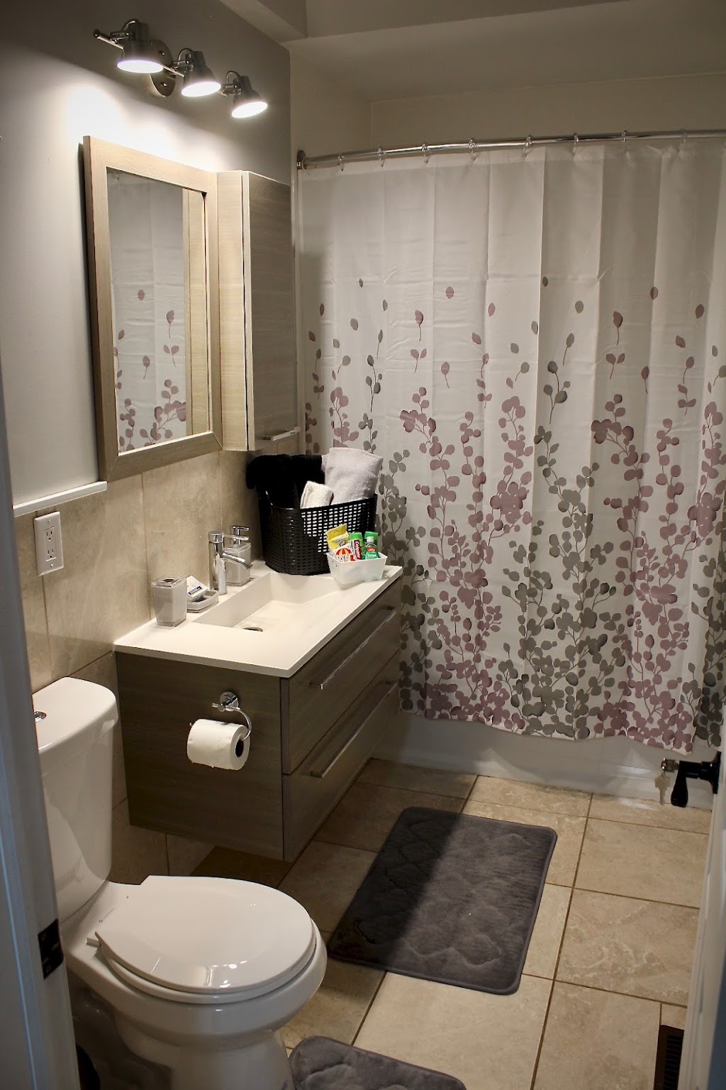 Patterson Pines Villa | 8283 Patterson Side Rd, Caledon East, ON L7E 3A5, Canada | Phone: (905) 462-6734