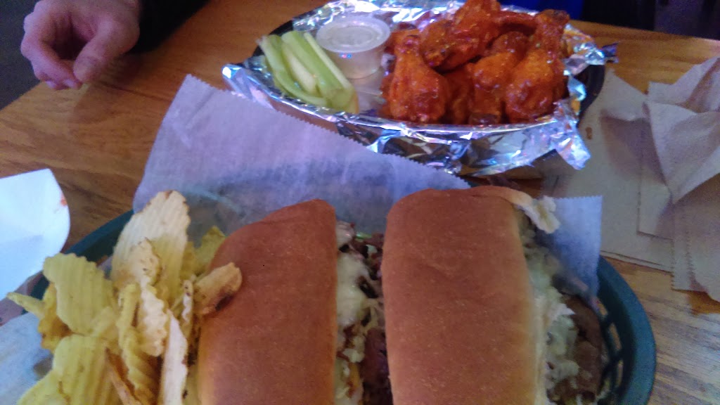 Vitos Avenue Pizzeria | 236 Zimmerman St, North Tonawanda, NY 14120, USA | Phone: (716) 693-2991