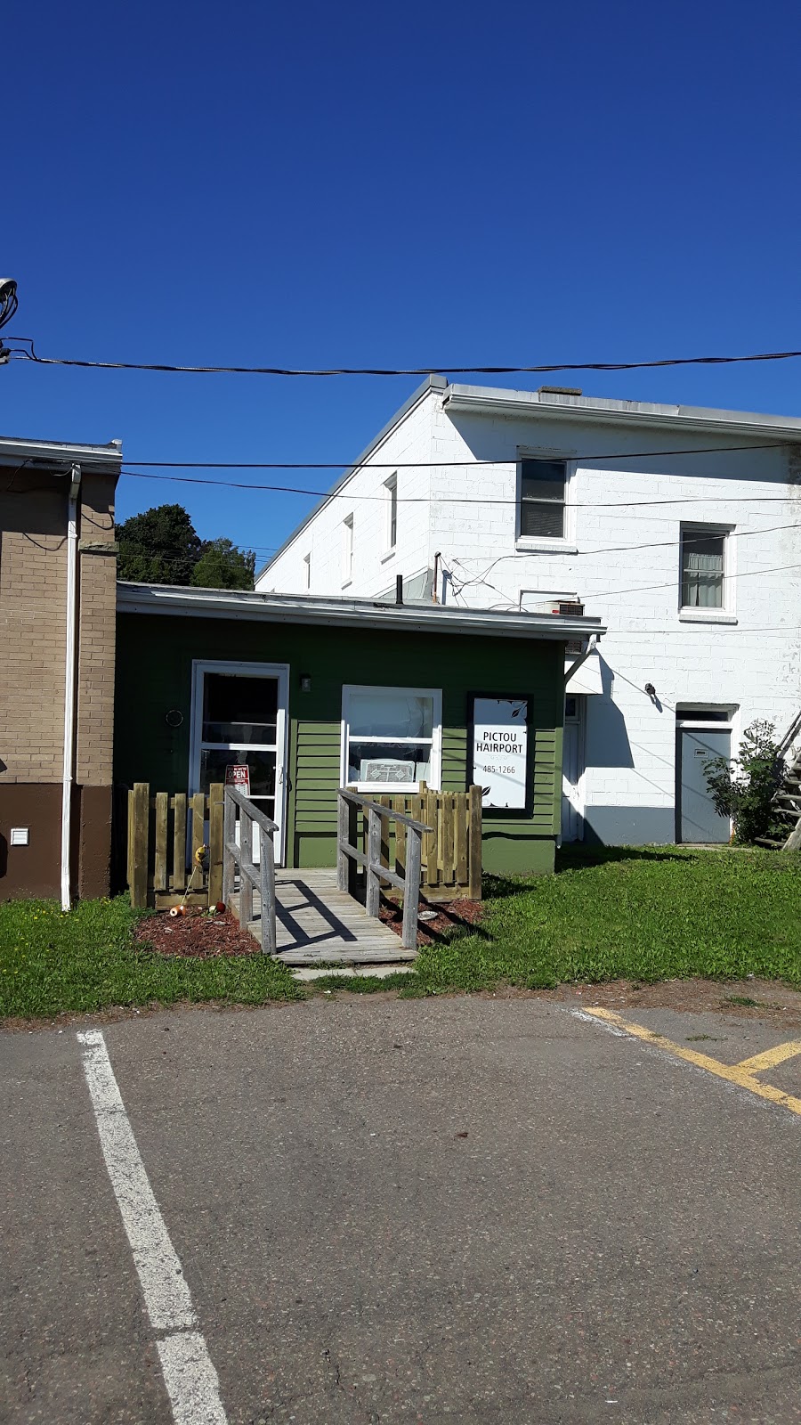 Pictou Hairport | 87 Water St, Pictou, NS B0K 1H0, Canada | Phone: (902) 485-1266