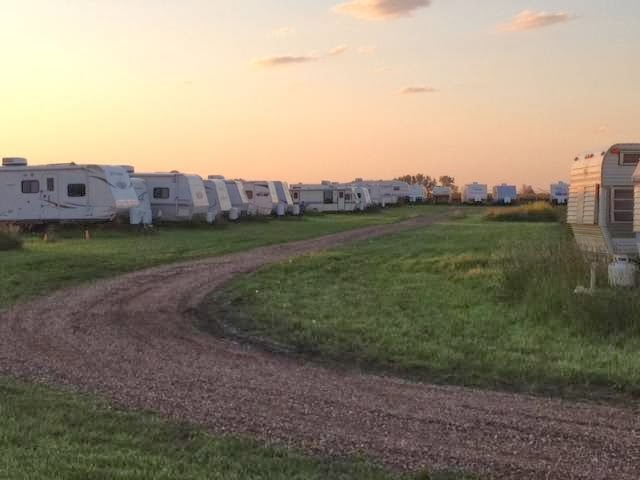 Sunnyside RV Storage | #1, 90066, Range Rd 212, Lethbridge County, AB T1J 5P8, Canada | Phone: (403) 382-1639