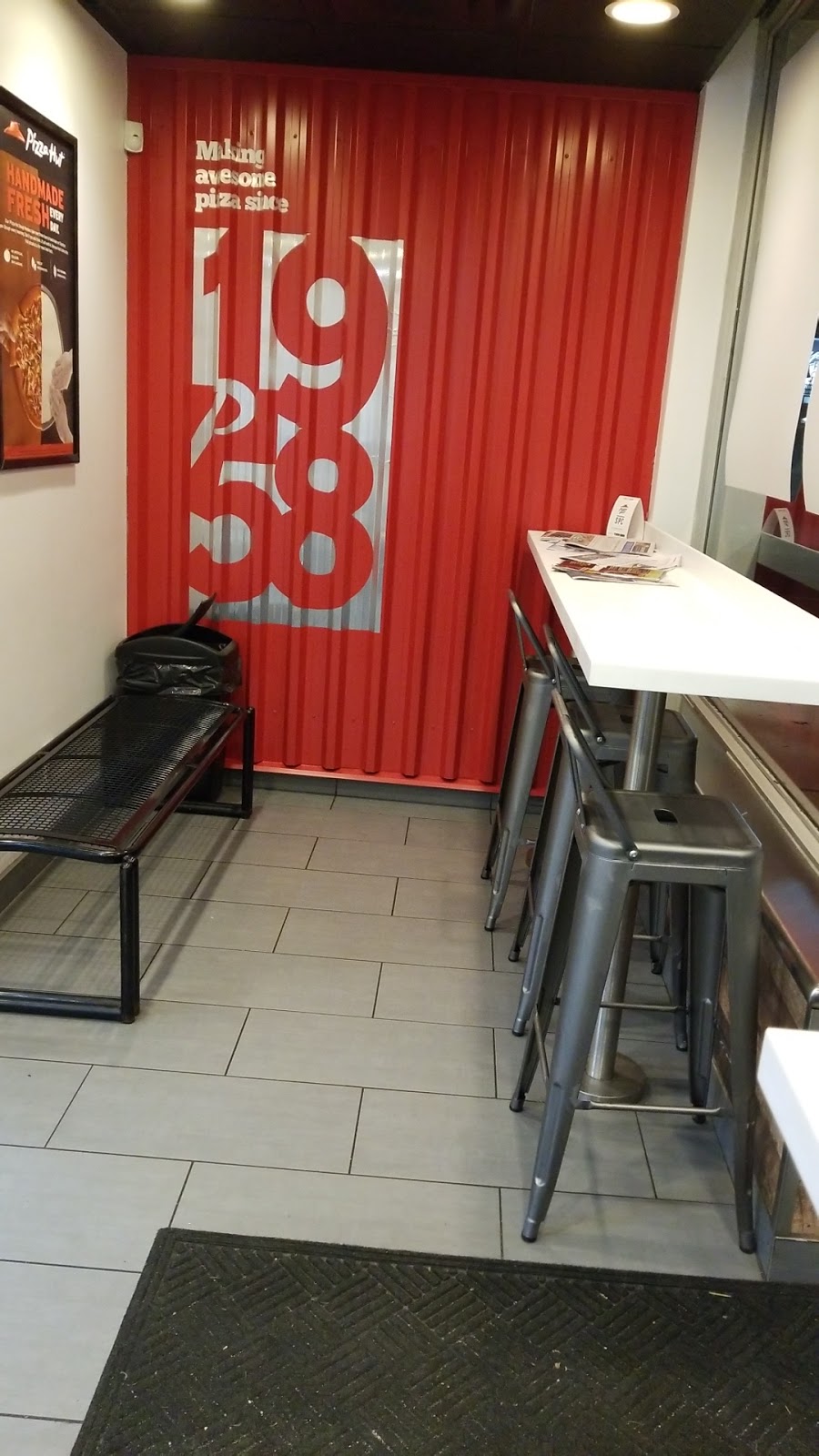 Pizza Hut | 1206 Simcoe St N, Oshawa, ON L1G 4W9, Canada | Phone: (905) 571-1300