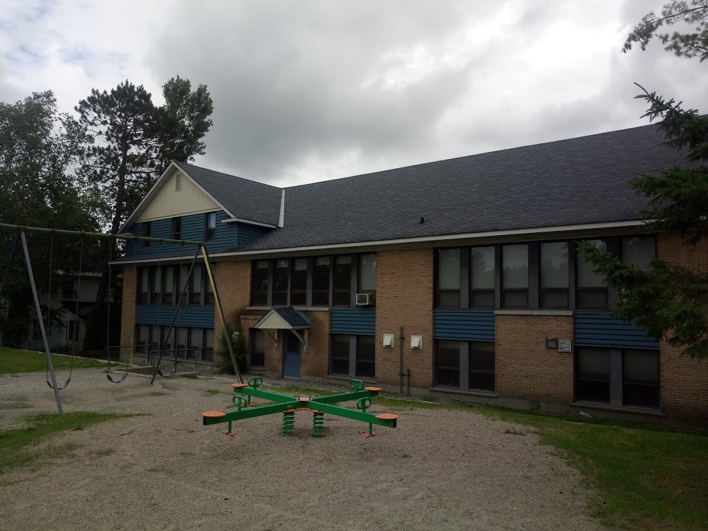 Ecole Notre-Dame-De-Graces | 47 Rue Principale, Bouchette, QC J0X 1E0, Canada | Phone: (819) 465-2195