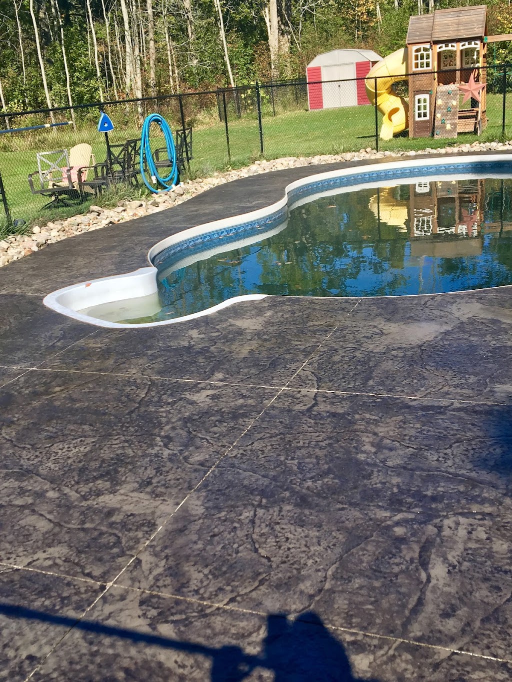 R&R Custom Concrete Inc. | 1839 Camden Rd, Greater Napanee, ON K7R 3L2, Canada | Phone: (613) 583-0112