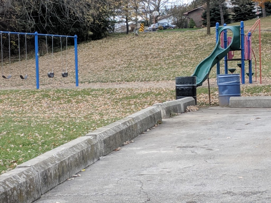 PineCliff Park | 20 Pine Cliff Dr, Mississauga, ON L5N 1E2, Canada | Phone: (905) 615-4311
