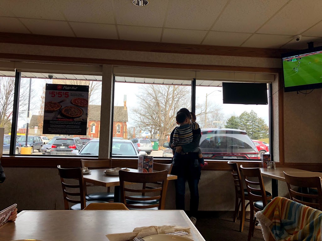 Pizza Hut | 3555 Don Mills Rd, North York, ON M2H 3N3, Canada | Phone: (416) 502-8065