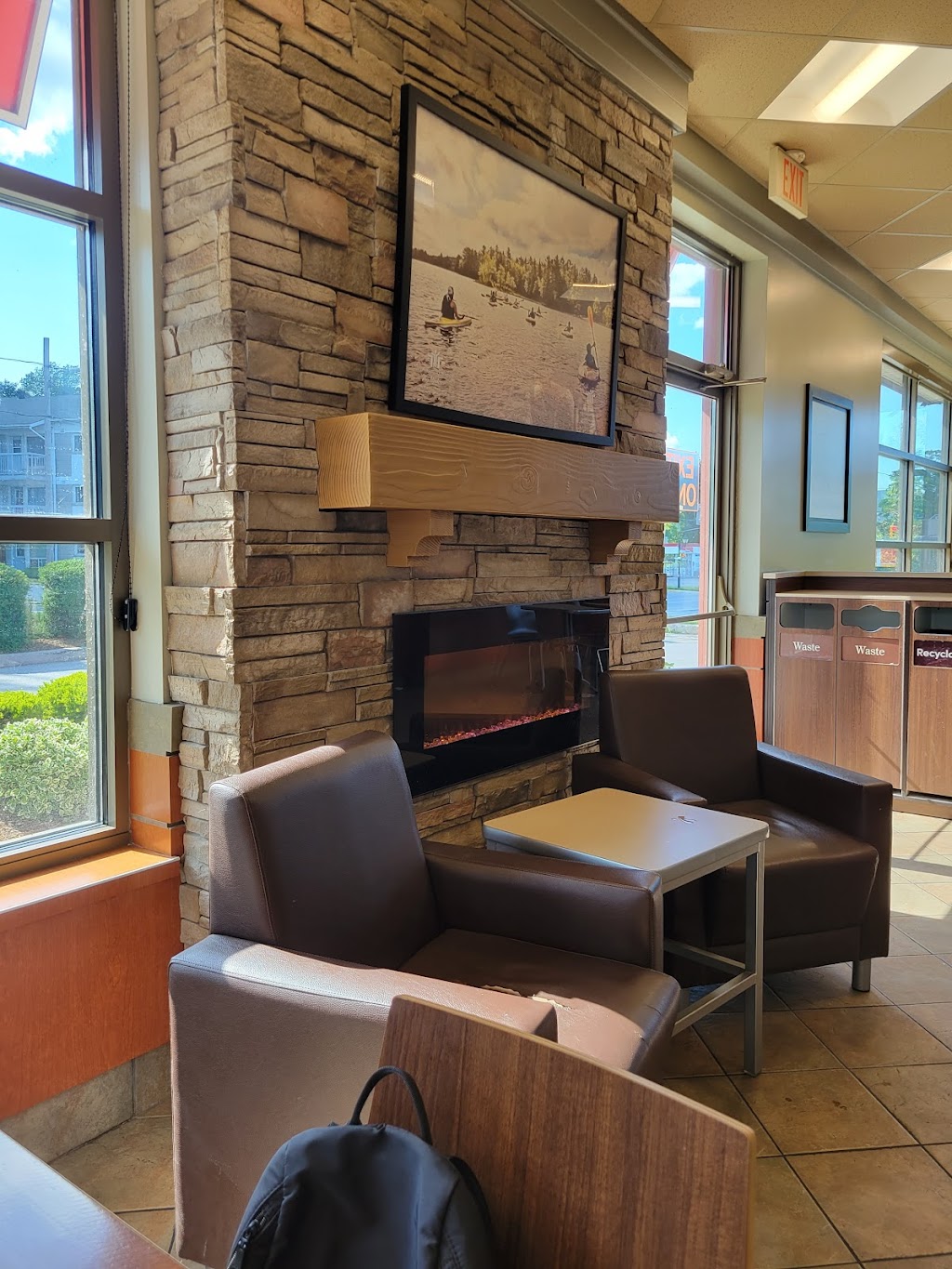 Tim Hortons | 445 Berford St, Wiarton, ON N0H 2T0, Canada | Phone: (888) 888-8888