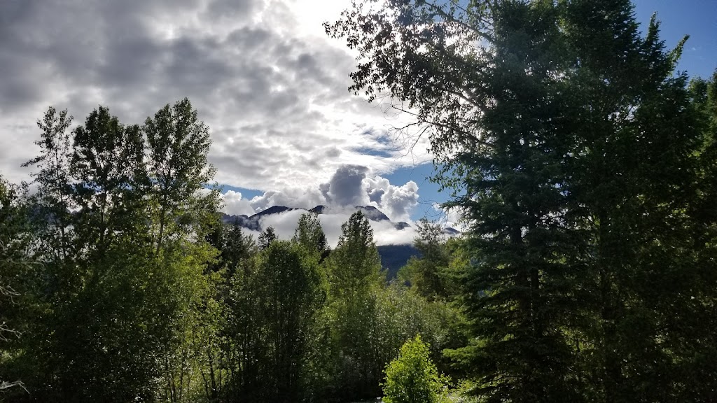 Dutch Creek Resort | 5478 Highway 93/95, Fairmont Hot Springs, BC V0B 1L2, Canada | Phone: (250) 345-6558