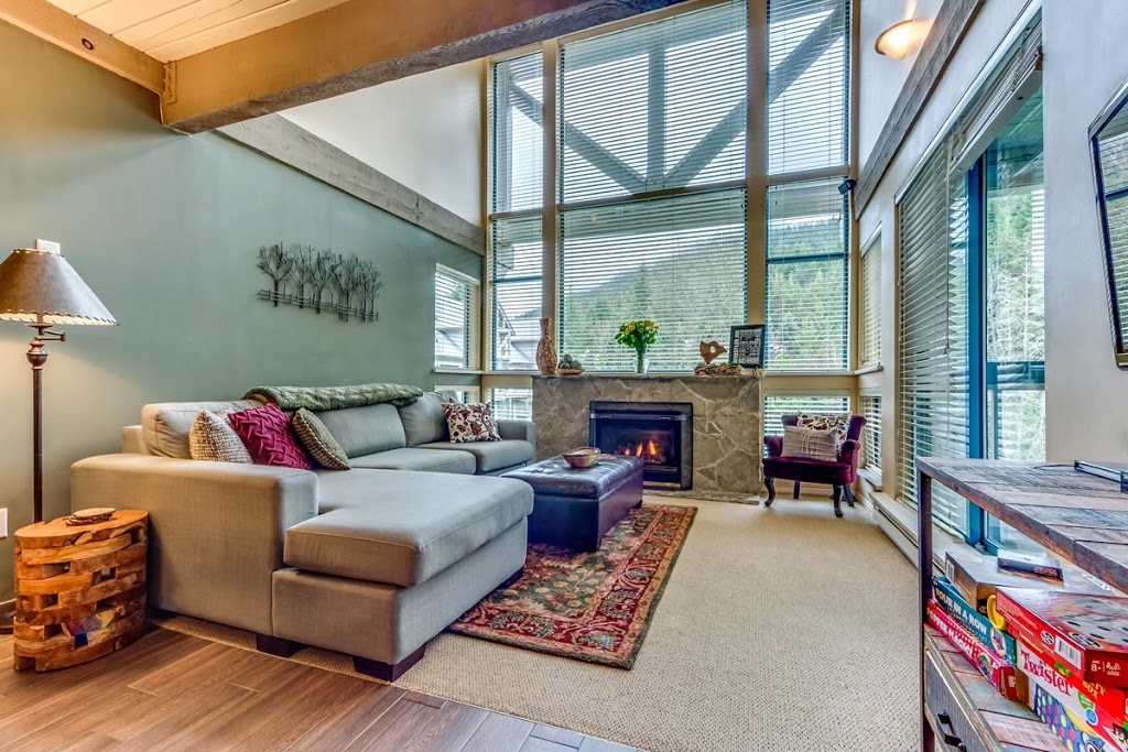 Acer Vacation Rentals Ltd. | 4905 Spearhead Pl, Whistler, BC V0N 1B4, Canada | Phone: (877) 489-7669