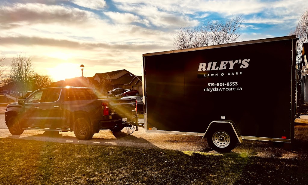 Riley’s Lawn Care | 70 Athlone Crescent, Stratford, ON N4Z 1H8, Canada | Phone: (519) 801-8353