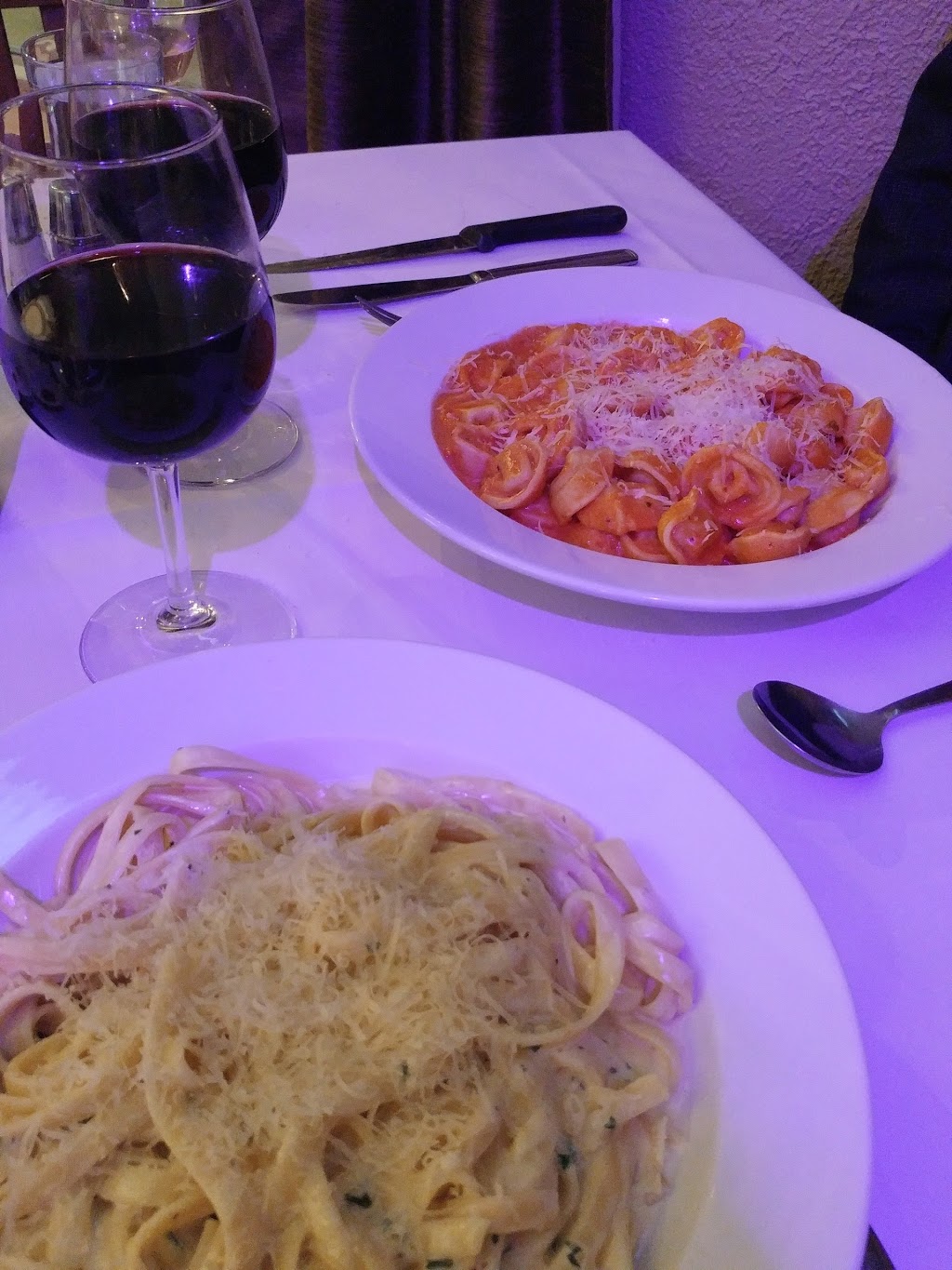 Restaurant Casa Mare Enrg | 15714 Boul de Pierrefonds, Pierrefonds, QC H9H 3P6, Canada | Phone: (514) 626-7202