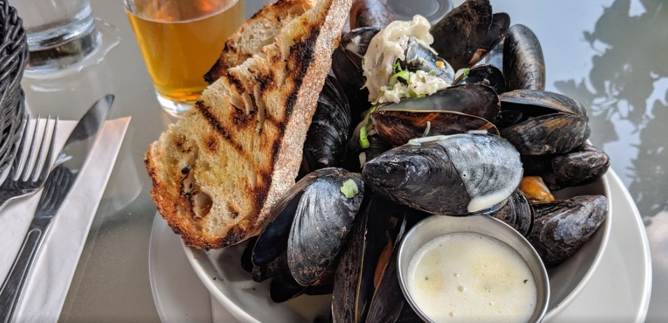 Second Side Apps & Taps | 21 Breakwater St, Souris, PE C0A 2B0, Canada | Phone: (902) 687-2556