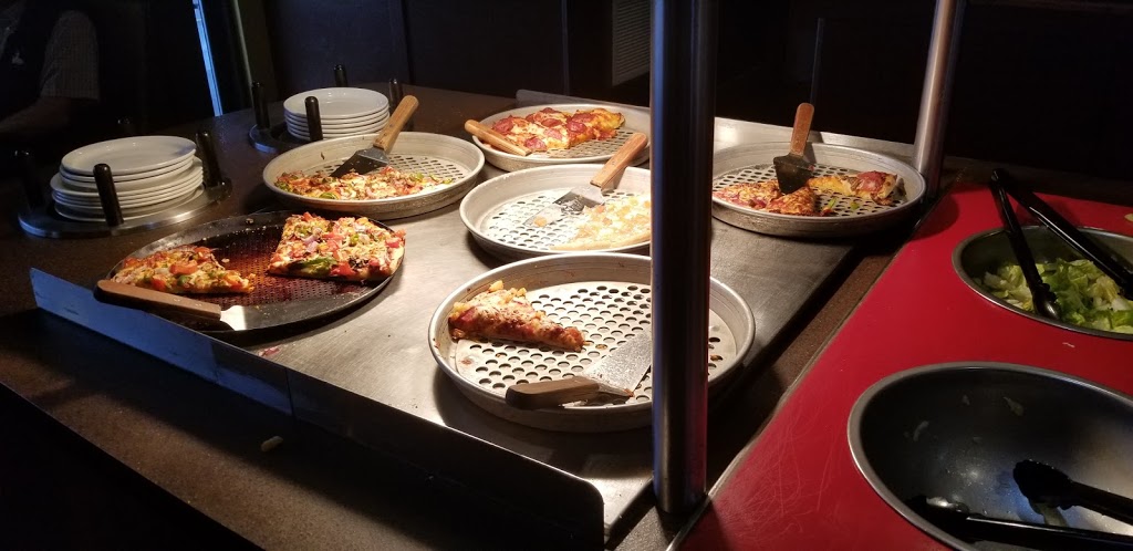 Pizza Hut | 32700 S Fraser Way #200, Abbotsford, BC V2T 4M5, Canada | Phone: (604) 557-0868