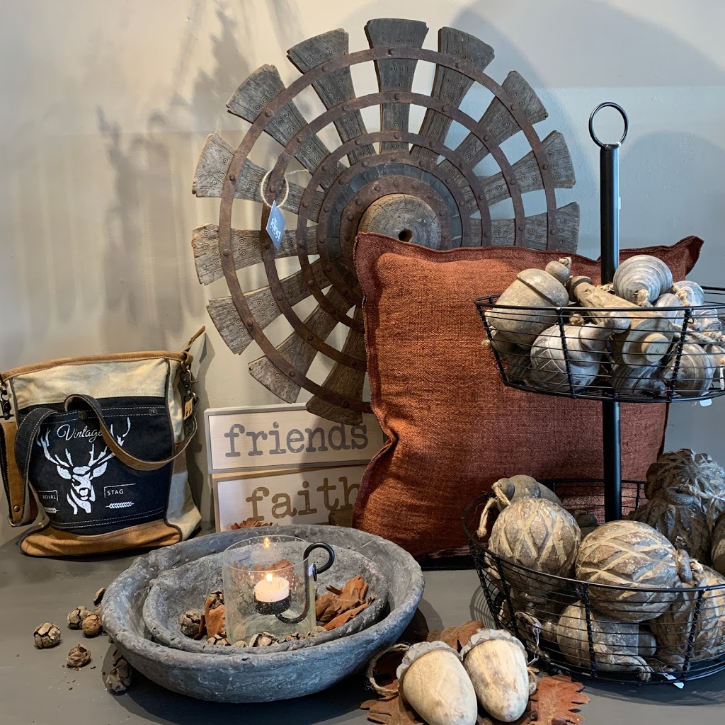 Kind Decor | 123 Michigan Ave, Point Edward, ON N7V 1E5, Canada | Phone: (519) 381-5165
