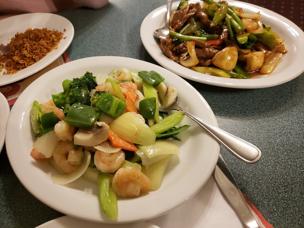 Lis Restaurant | 3710 Tecumseh Rd E, Windsor, ON N8W 1H9, Canada | Phone: (519) 948-6121