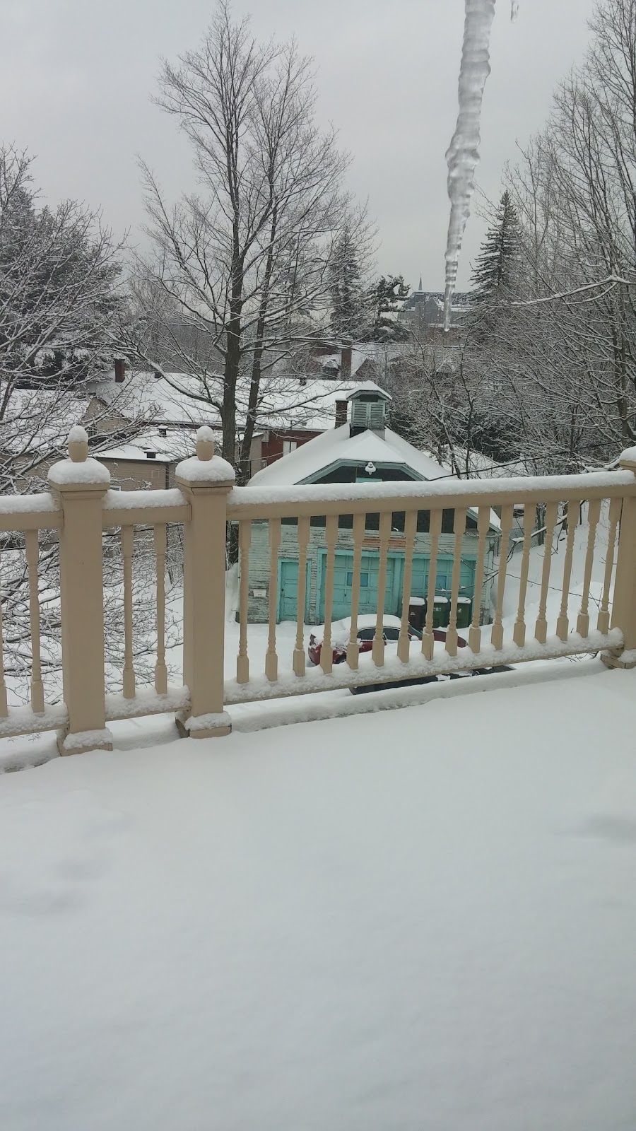 B&B Île de Garde | 576 Rue Prospect, Sherbrooke, QC J1H 1A8, Canada | Phone: (819) 346-0142
