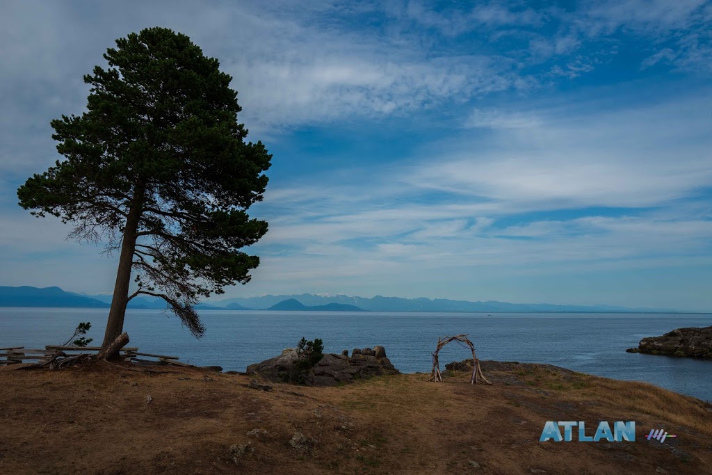 Dragons Lodge | 2950 Dragons Ln, Gabriola, BC V0R 1X7, Canada | Phone: (778) 658-0364