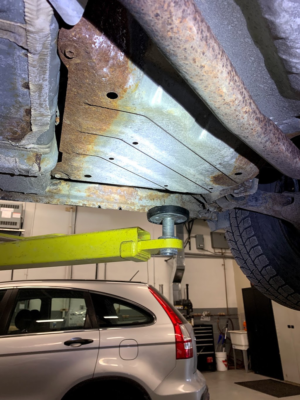 Vip auto center | 2877 14th Ave #19, Markham, ON L3R 5H8, Canada | Phone: (416) 666-6711