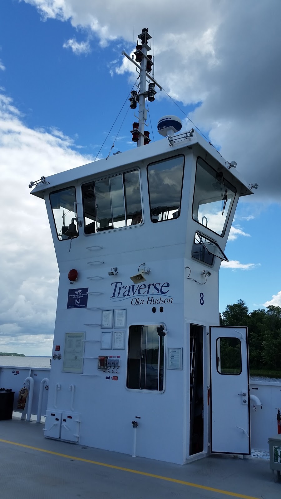 Traverse Oka-Hudson | 158 Rue Main, Hudson, QC J0P 1H0, Canada | Phone: (438) 444-4419