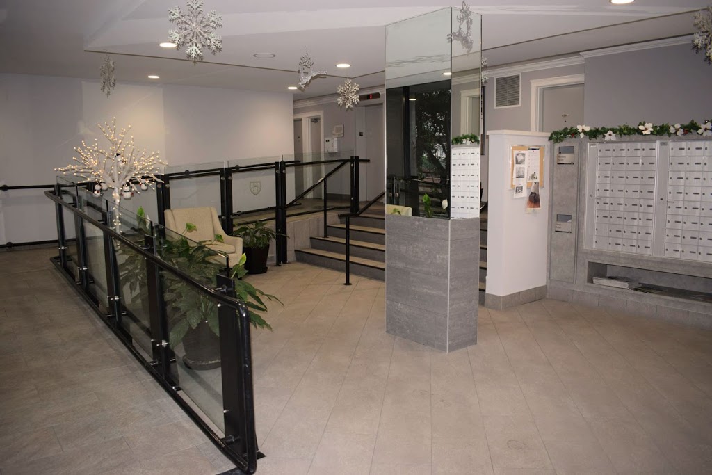InTouch24-7 Advertising | 200 21st St, West Vancouver, BC V7V 4A4, Canada | Phone: (604) 616-3211