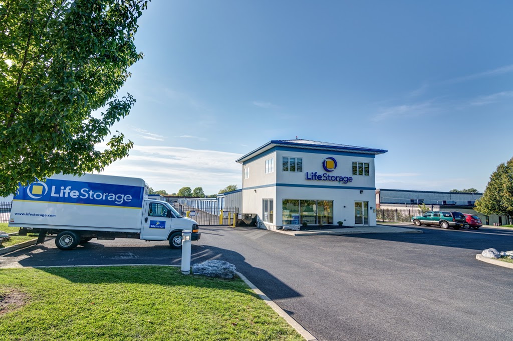 Life Storage | 300 Langner Rd, West Seneca, NY 14224, USA | Phone: (716) 825-6174