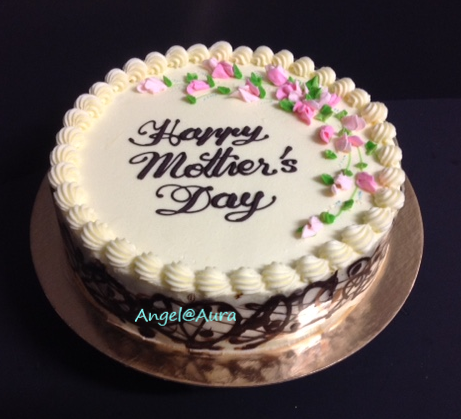Angel At Aura | 384 Yonge St Suite 19, Toronto, ON M5B 1S8, Canada | Phone: (416) 893-0372