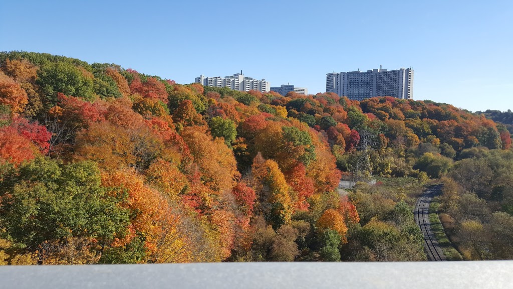 Leaside Park | 5 Leaside Park Dr, Toronto, ON M4H 1R1, Canada