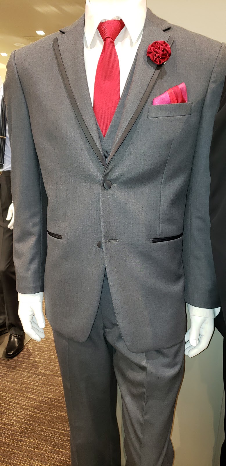 Grif & Graf | 5401 Bd des Galeries, Québec, QC G2K 1N4, Canada | Phone: (418) 627-3895