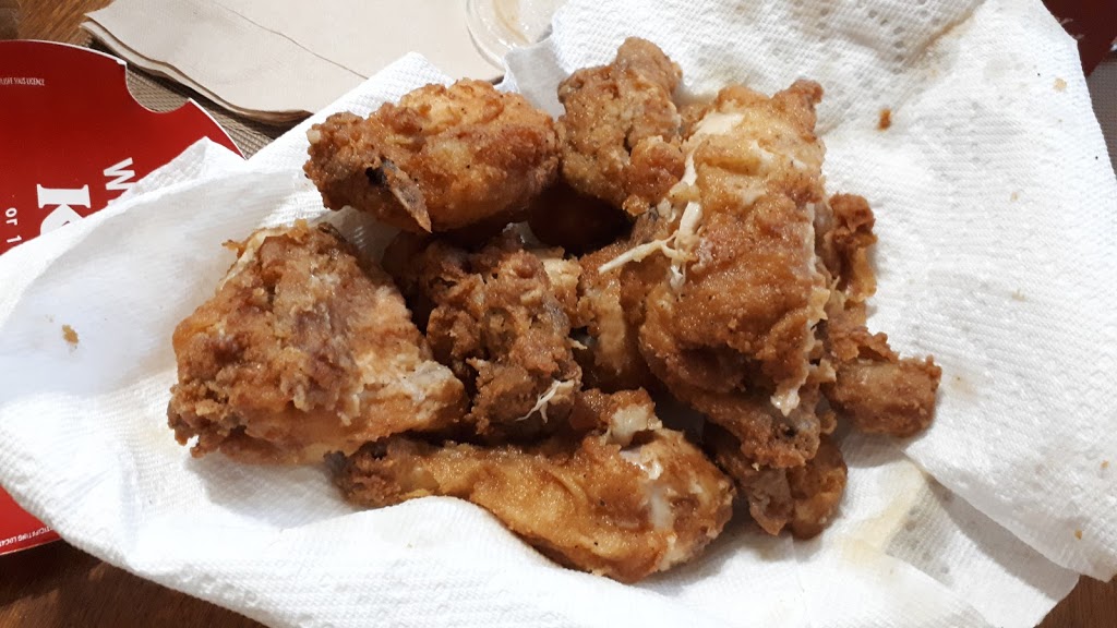 KFC | 965 Dundas St E, Mississauga, ON L4Y 2B7, Canada | Phone: (905) 279-3131