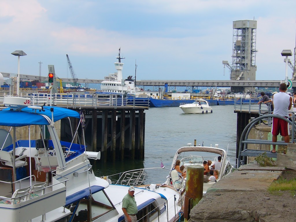 HMCS Montcalm | 170 Rue Dalhousie, Québec, QC G1K 4C4, Canada | Phone: (418) 694-5560