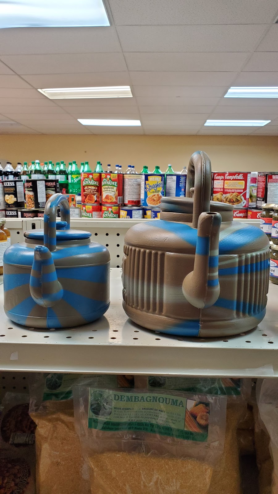 Timboctou Market | 712 Langevin St, Winnipeg, MB R2H 2W5, Canada | Phone: (204) 233-7107