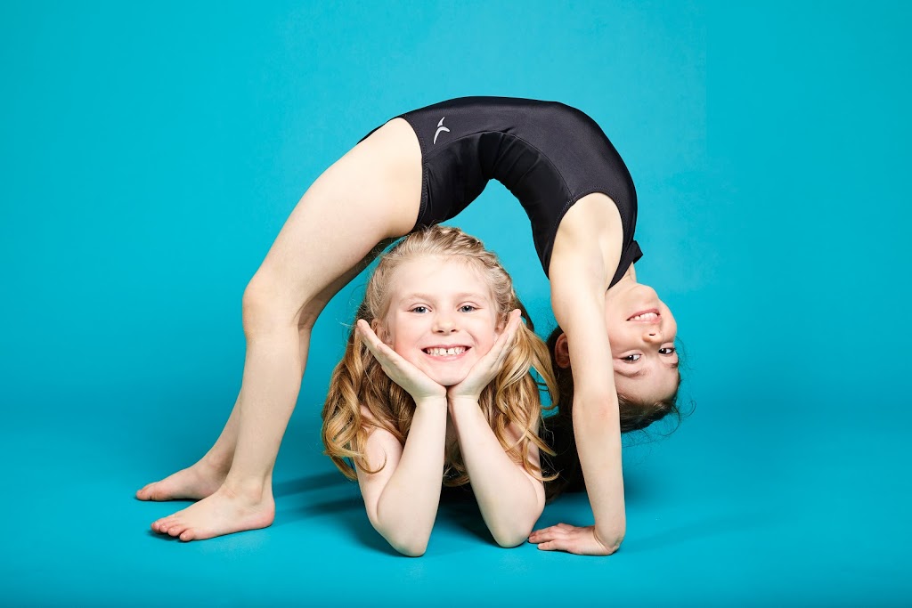 Club Acrobat | 3400 Boulevard Losch #41, Saint-Hubert, QC J3Y 5T6, Canada | Phone: (514) 224-1527