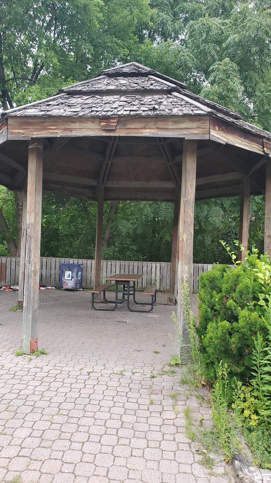 Northwood Swimming Pool | 15 Clubhouse Ct, North York, ON M3L 2K5, Canada | Phone: (416) 395-6695