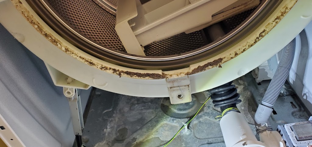 Appliance Repair World | 565 Ravelston Ave W, Winnipeg, MB R2C 1W6, Canada | Phone: (431) 887-3090