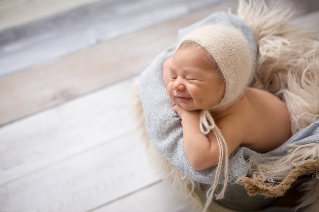 Mamique Photography | 3370 Rosemont Dr, Vancouver, BC V5S 2C9, Canada | Phone: (604) 568-2121
