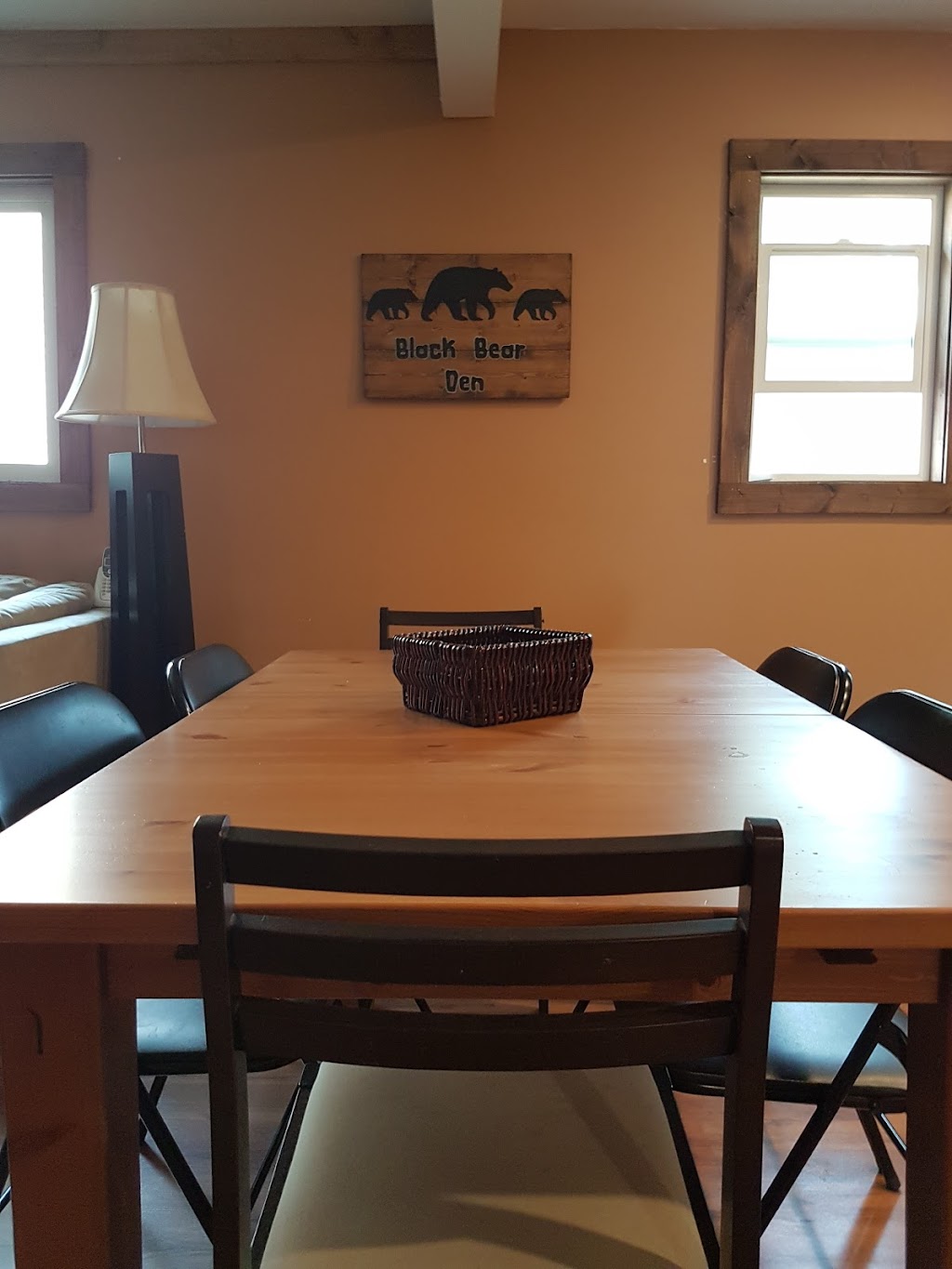 The Black Bear Den (Rental) | 2624 Coalmont Rd, Tulameen, BC V0X 2L0, Canada | Phone: (778) 558-5746