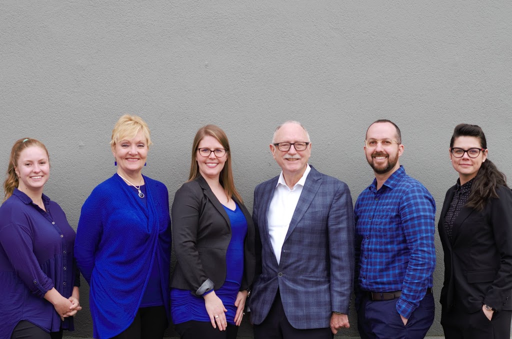 Edgemont Optometry | 3150 Crescentview Dr, North Vancouver, BC V7R 4X3, Canada | Phone: (604) 987-4224
