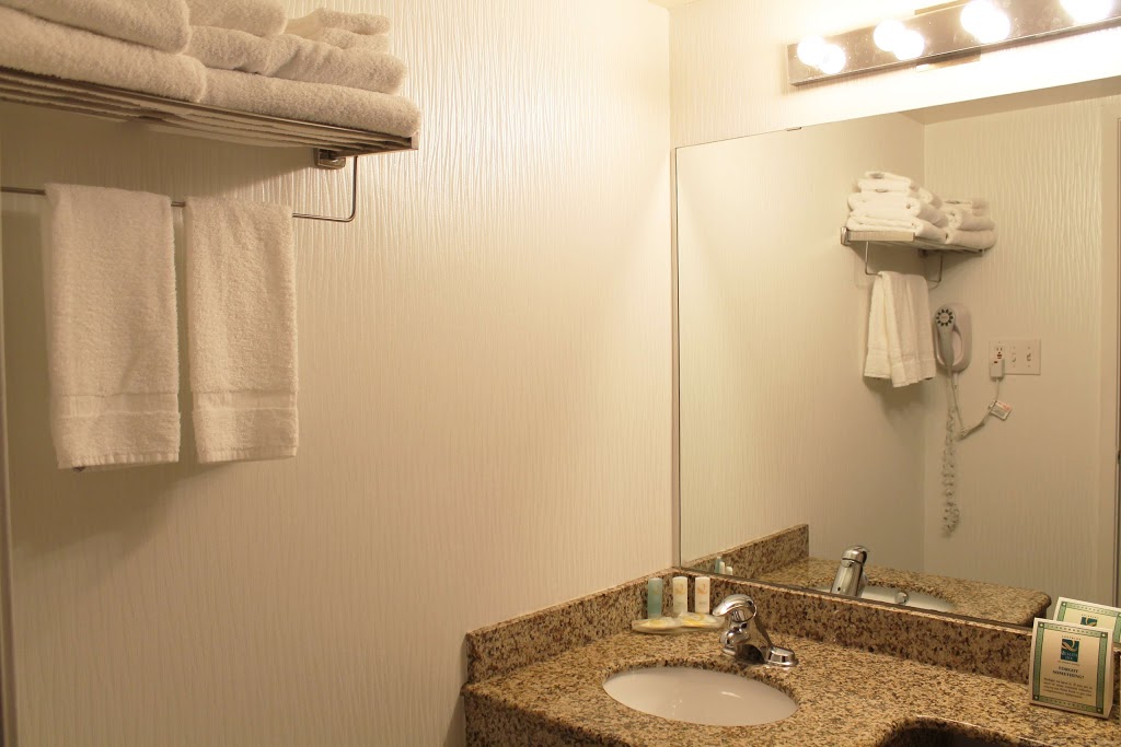 Quality Inn | 70 Madawaska Blvd, Arnprior, ON K7S 1S5, Canada | Phone: (613) 623-7991