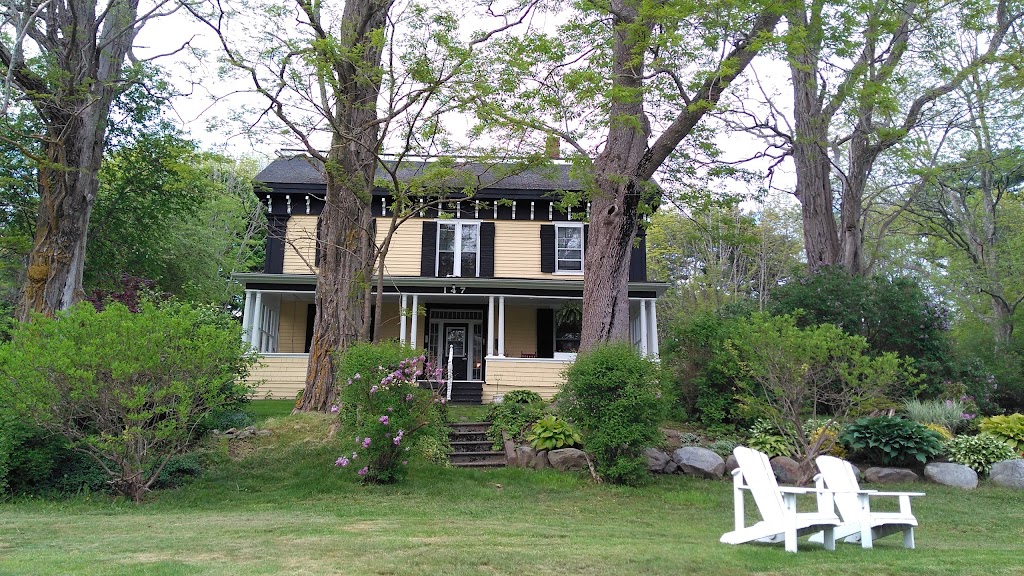 Morton House Inn | Milton, NS B0T 1P0, Canada | Phone: (902) 354-2908