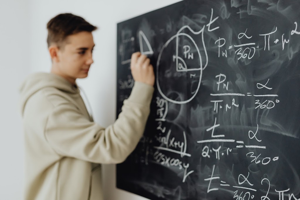 The Math Guy | 2732 Uhthoff Line, Severn, ON L3V 7E9, Canada | Phone: (647) 763-5556